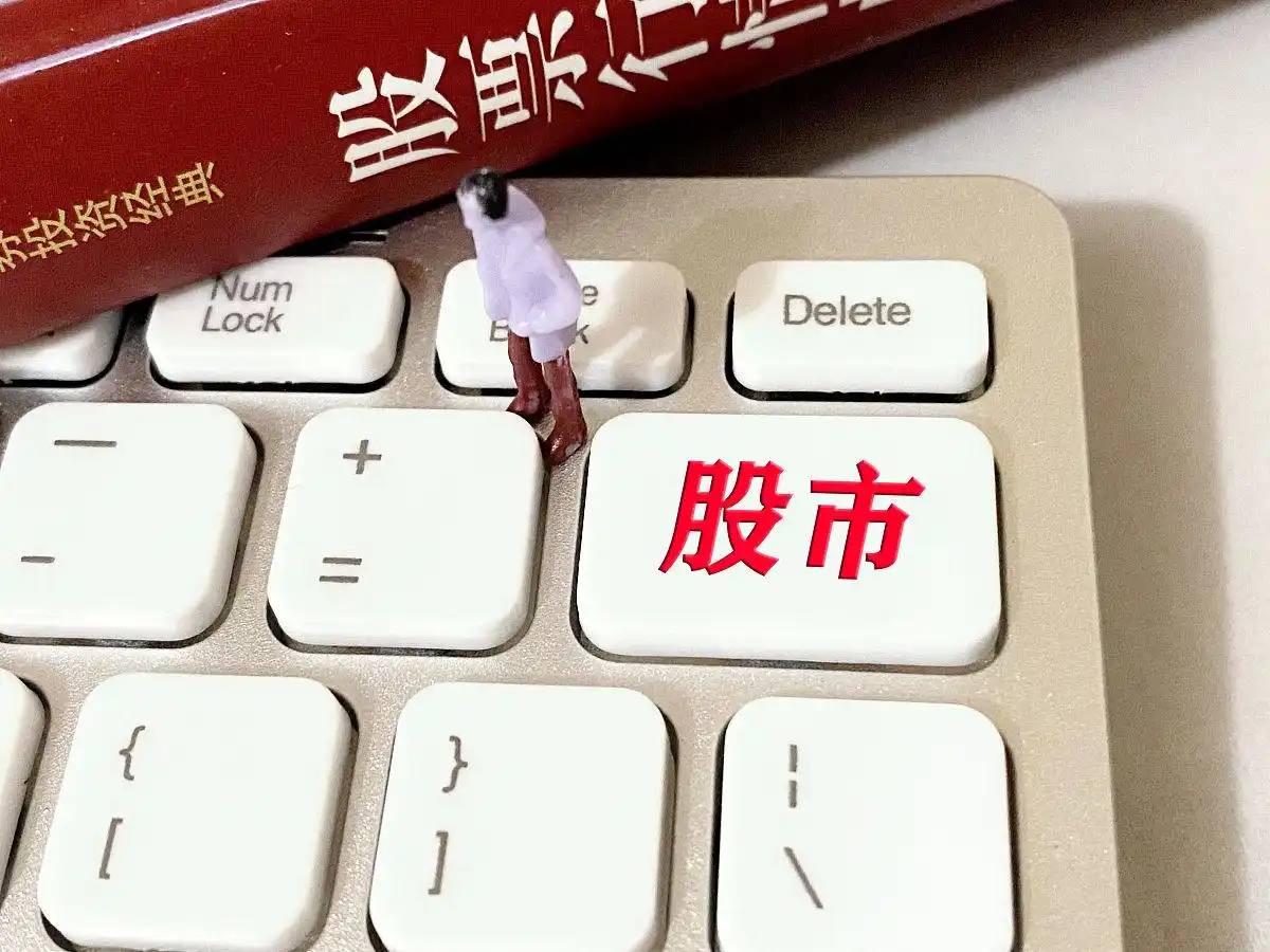 股票标准差查询_隐含波动率计算_股票波动率计算方法