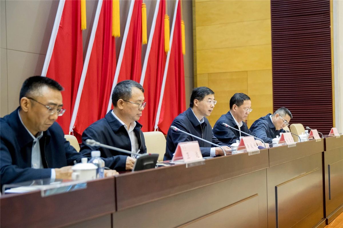 扬子石化领导班子调整_扬子石化安全生产管理_扬子石化股份有限公司主要财务指标