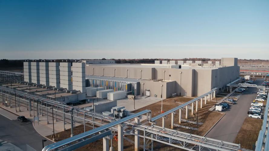 美国数据中心淘金热，谷歌90亿扩建；中国数据产业增速超15%