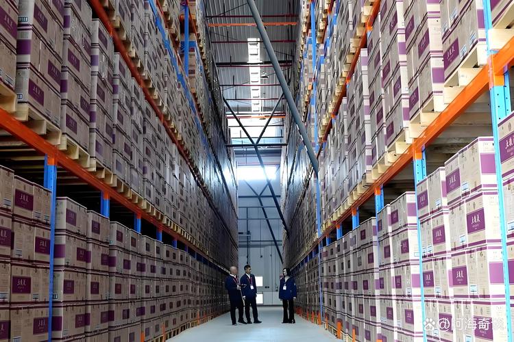 区域酒企营收净利双降_100元白酒的利润有多大_白酒三季报